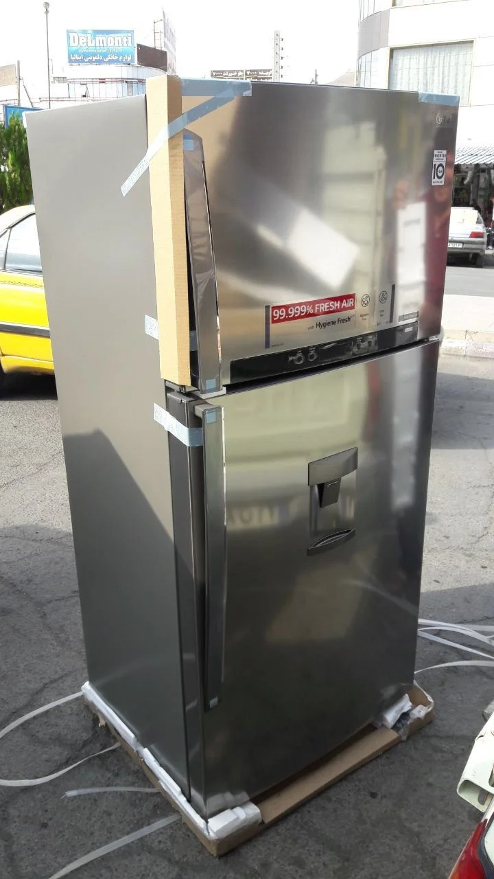 یخچال فریزر ال جی مدل 682 بالا پایین GL-F682