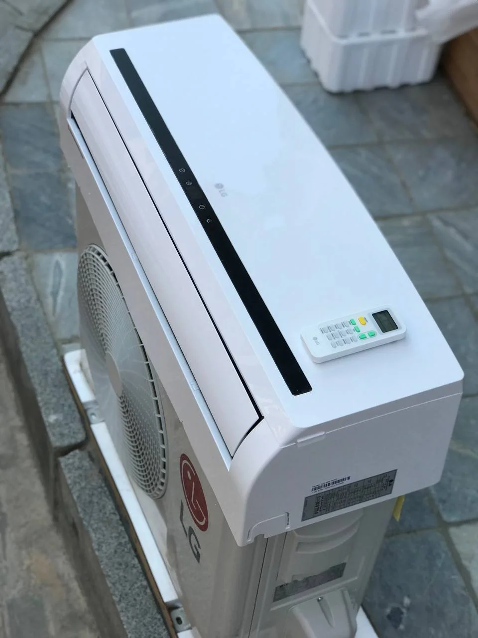 کولر گازی 24000 هزار ال جی مدل IQA24K
